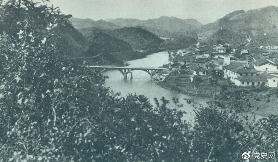1930年12月，紅軍在龍岡地區(qū)殲滅國民黨軍第十八師近一萬人，活捉敵師長張輝瓚。圖為作戰(zhàn)舊址江西興國東北的龍岡。